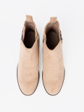 Béžové kotníkové kozačky na pohodlném klínovém podpatku