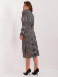 Elegantní midi šaty s pruhy
