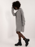 Stylové šedé pletené šaty