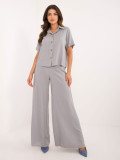 Elegantní komplet v šedé barvě