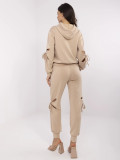 Béžový komplet s dlouhým rukávem