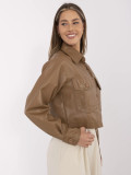 Přechodná bunda z ekokůže v camel barvě