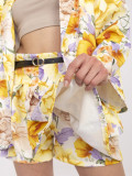 Elegantní žlutý komplet s květinovým vzorem