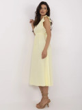 Světle žluté midi šaty