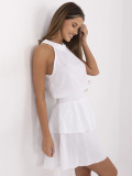 Bílé minišaty s volánem a vázáním