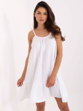 Letní šaty na ramínka v bílé barvě