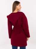 Bordó přechodný kabát s kapucí a páskem