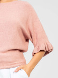 Elegantní růžový svetr s 3/4 rukávy a volánem