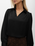 Elegantní černá halenka s V výstřihem a nabíranými rukávy