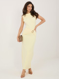 Elegantní žluté midi šaty s vodopádovým výstřihem