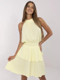 Světle žluté minišaty s volánem a vázáním