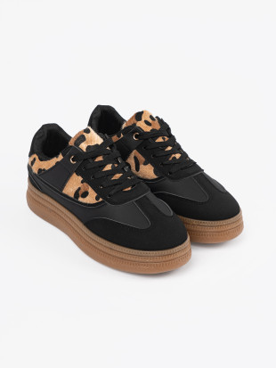 Dámské černé sneakersy s animal detaily