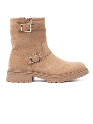 Karamelové kotníkové kozačky se zlatými ozdobnými přezkami