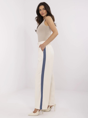 Stylové béžové kalhoty