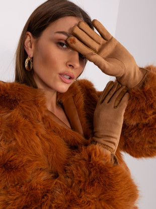 Hnědé rukavice s ozdobným páskem