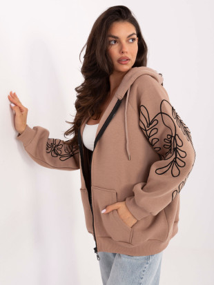 Béžová mikina s kapucí a výšivkou