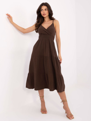 Letní šaty v hnědé barvě