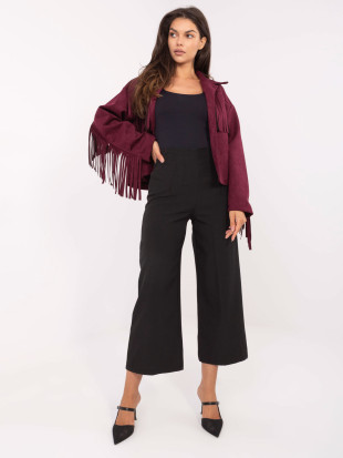 Elegantní černé kalhoty s vysokým pasem