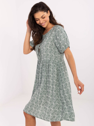 Pistáciově zelené vzorované šaty