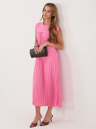 Růžové midi koktejlové šaty s kapsami