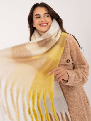 Elegantní žlutá šála s kostkovaným vzorem